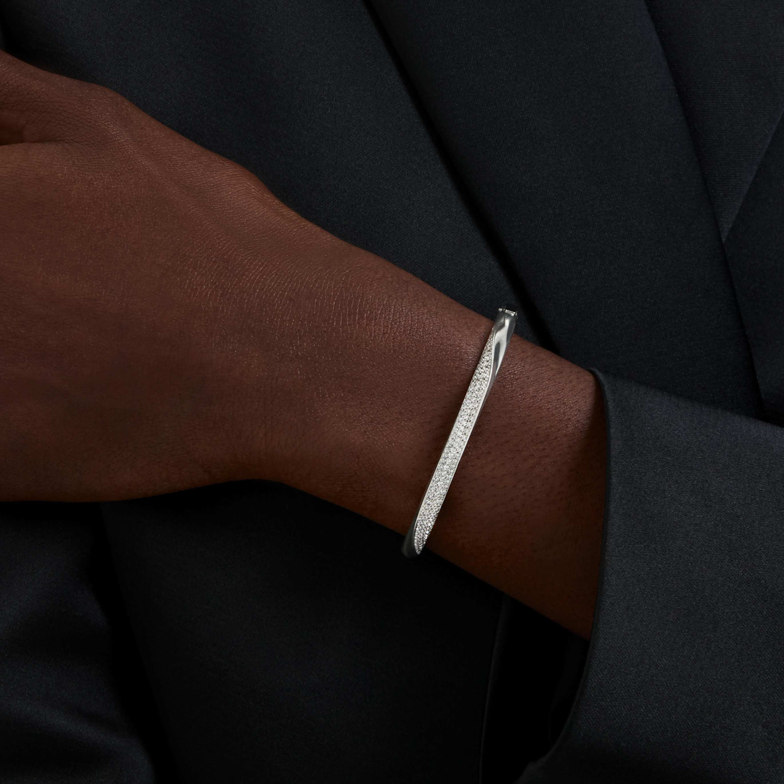 Swarovski Classica bangle Round cut, White, Sterling silver