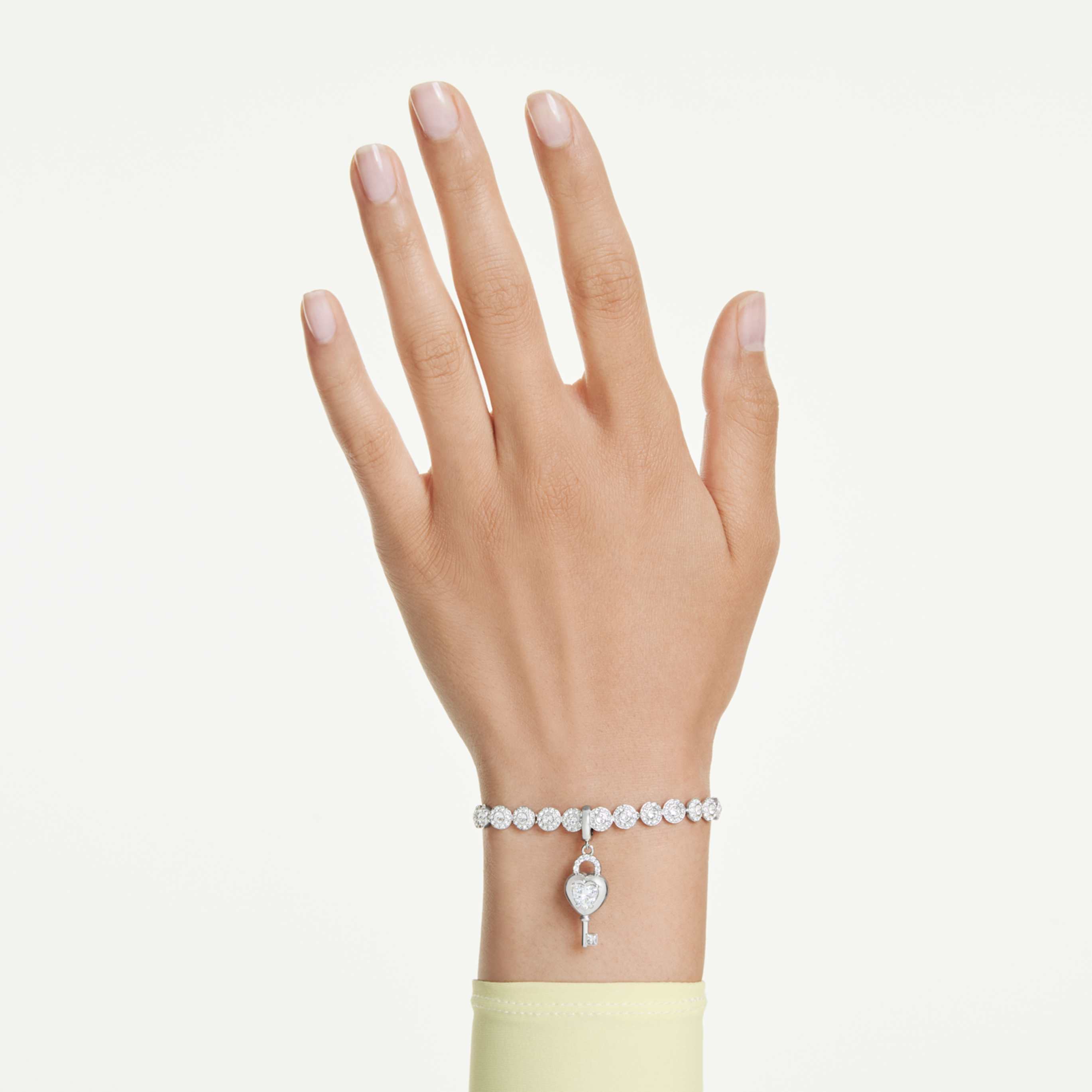 Swarovski Idyllia charm Mixed cuts, Heart with key, White, 18K gold finish