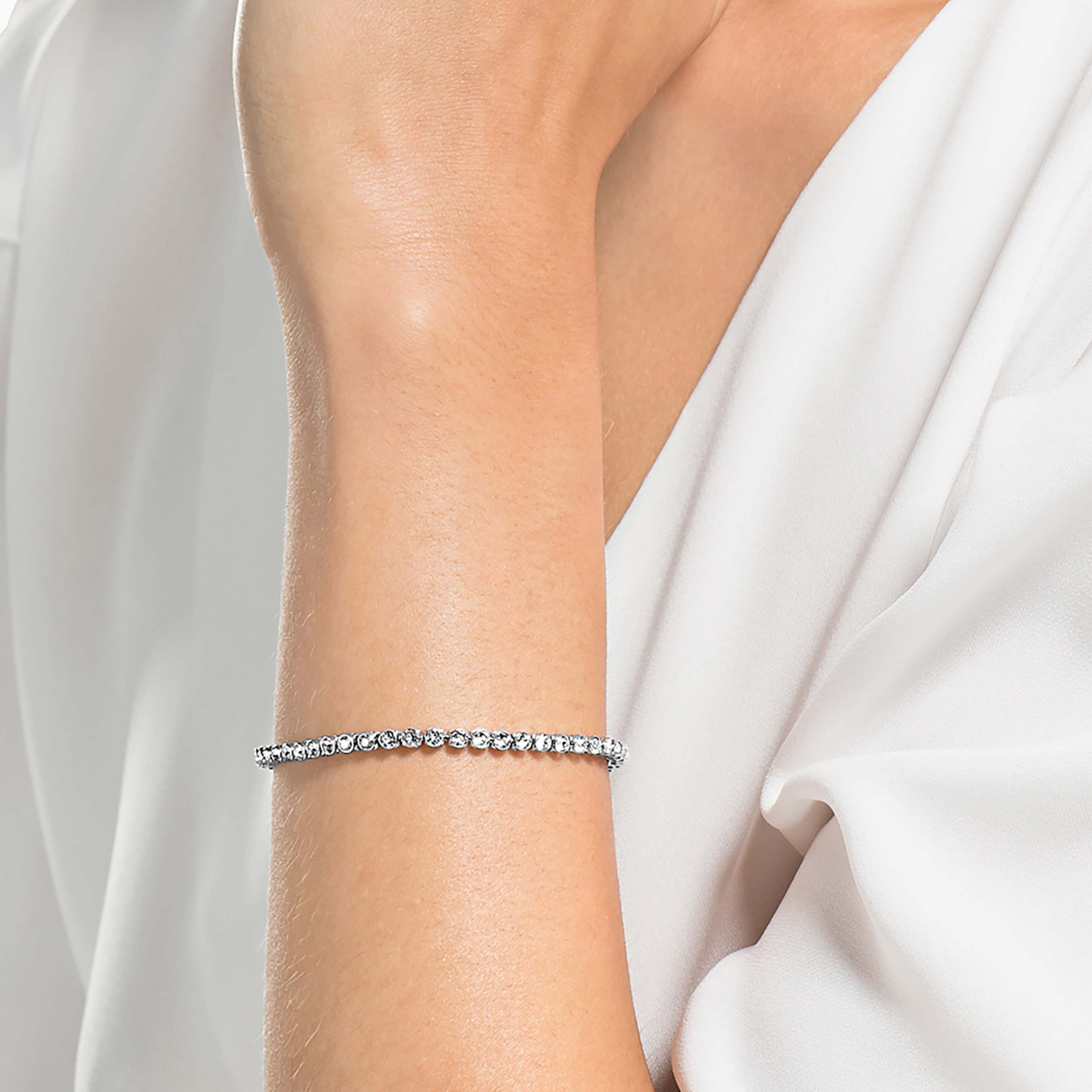 Swarovski Imber Emily Tennis bracelet Round cut, Black, Rhodium plated