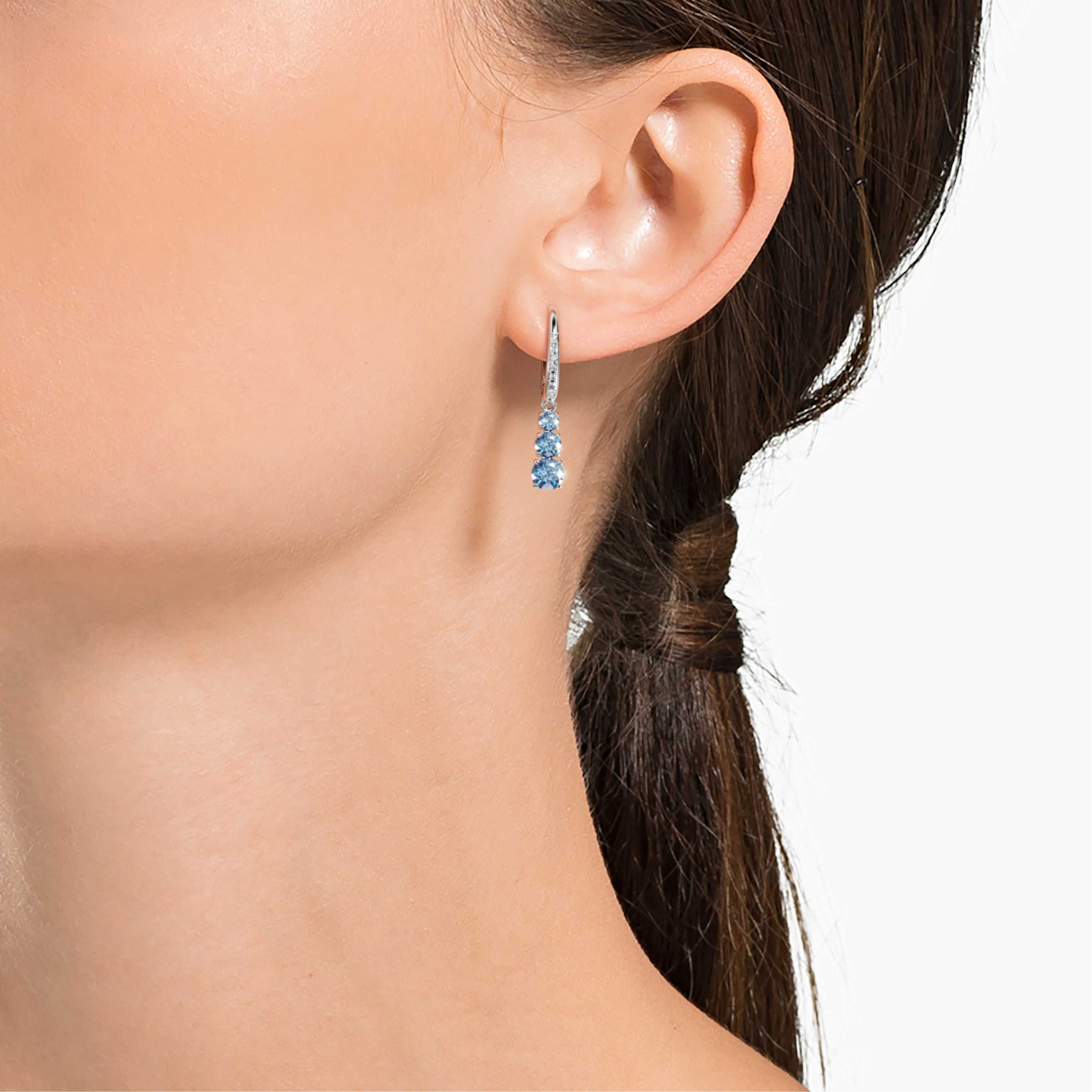 Swarovski Stilla Attract hoop earrings Round cut, White, 18K gold finish